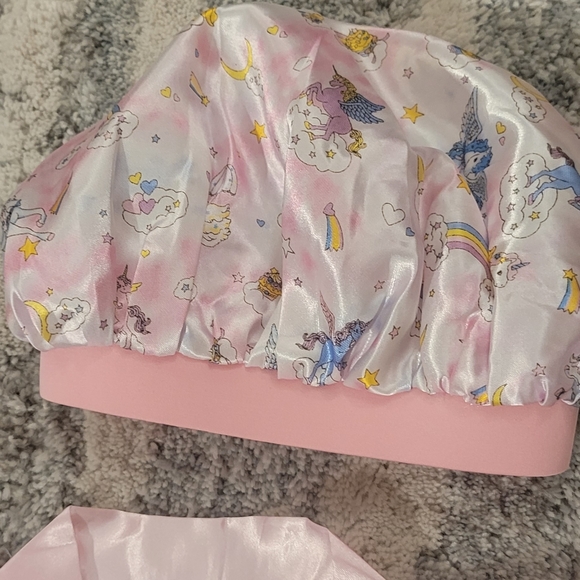 Cute Play satin Pink girl robe with pink sleeper hat, new, no tags, age size 8. - Picture 4 of 8